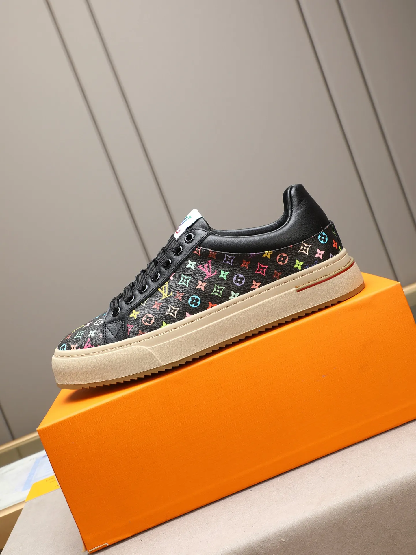 Mainly recommended model 👍👍👍P400 LOUIS VUITTON [Luden Yiwei] - LV upper imported first-layer cowhide combined with LV classic materials 🇩🇪 imported leather lining ➕ non-slip and wear-resistant outsole. Every man's identity is reflected in his elegant and stable upper shoes🚶🏻🚶🏻📯 No matter the wind or rain, the shoe last remains unchanged and can stand the test of time🔍️. ——Code number: 38-44 (45 can be customized)